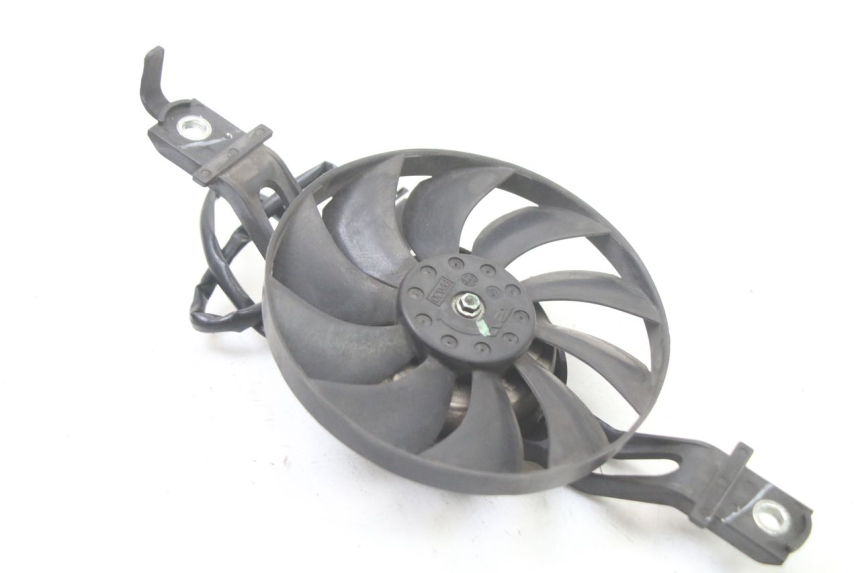 photo de VENTILATOR SUZUKI BURGMAN 125 (2015 - 2017) - Zoom op gebruiksstaat