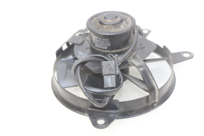 photo de VENTILATOR SUZUKI SV N 650 (1999 - 2002) - Detail van het onderdeel