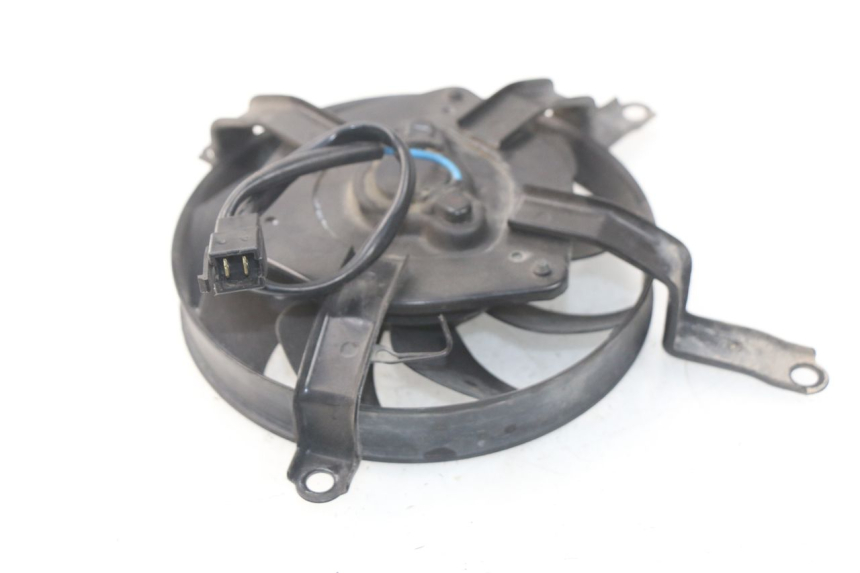 photo de VENTILATOR YAMAHA TDM ABS 900 (2002 - 2014) - Detail van het onderdeel