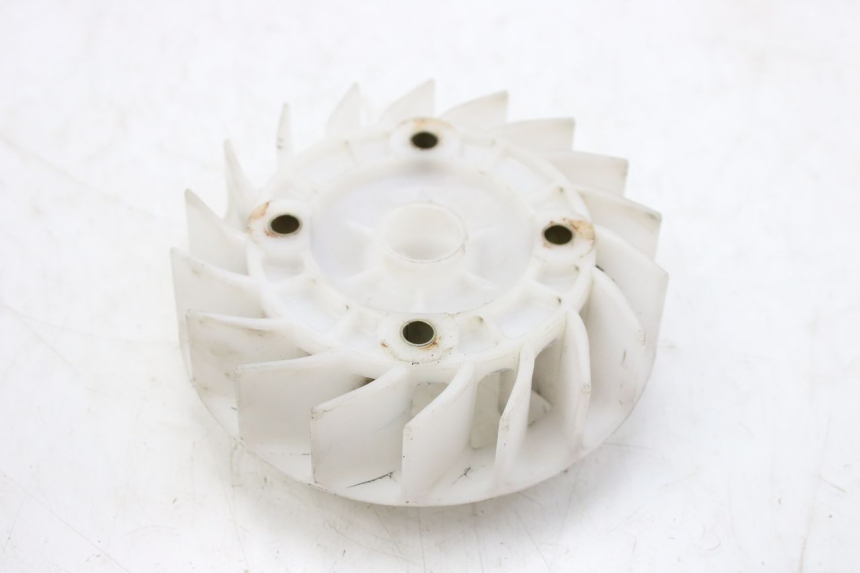 photo de VENTILATOR PEUGEOT TWEET 125 (2010 - 2017) - Detail van het onderdeel
