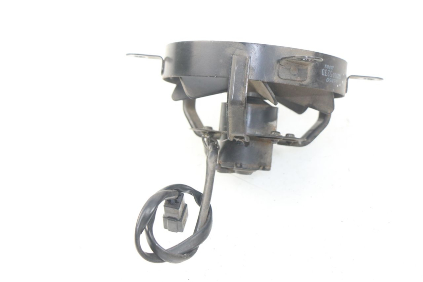 photo de VENTILATOR SUZUKI UC EPICURO 125 (1999 - 2003) - Zoom op gebruiksstaat