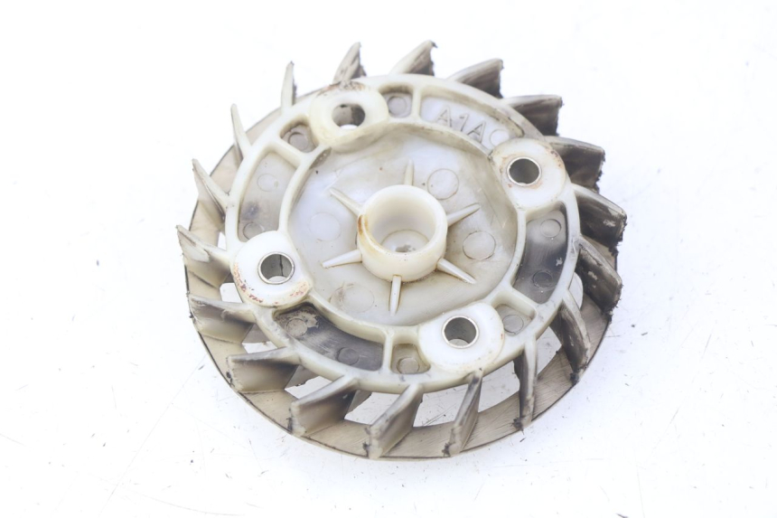 photo de VENTILATOR PEUGEOT VIVACITY NEW 4T 50 (2008 - 2017) - Detail van het onderdeel