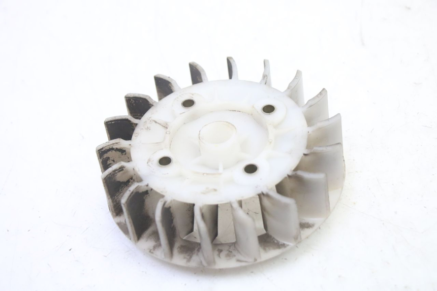 photo de VENTILATOR PEUGEOT VIVACITY 50 (2004 - 2009) - Zoom op gebruiksstaat