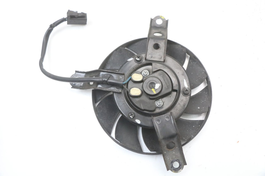 photo de VENTILATOR YAMAHA XMAX X-MAX ABS 125 (2017 - 2020) - Zoom op gebruiksstaat