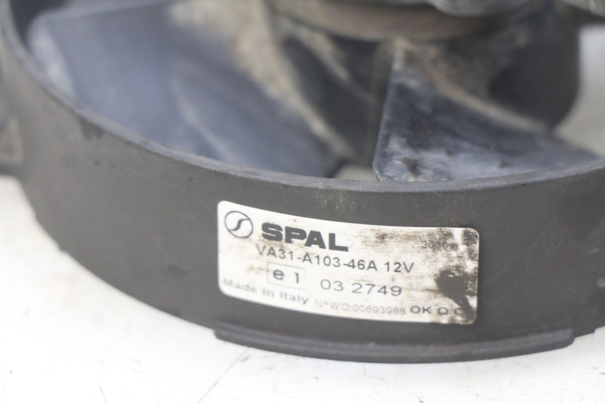 photo de VENTILATOR YAMAHA X-MAX XMAX 125 (2010 - 2013) - Detail van het onderdeel