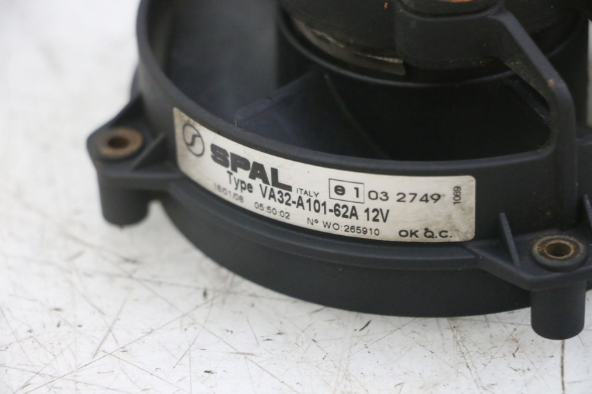 photo de VENTILATOR YAMAHA XMAX X-MAX 125 (2006 - 2009) - Detail van het onderdeel