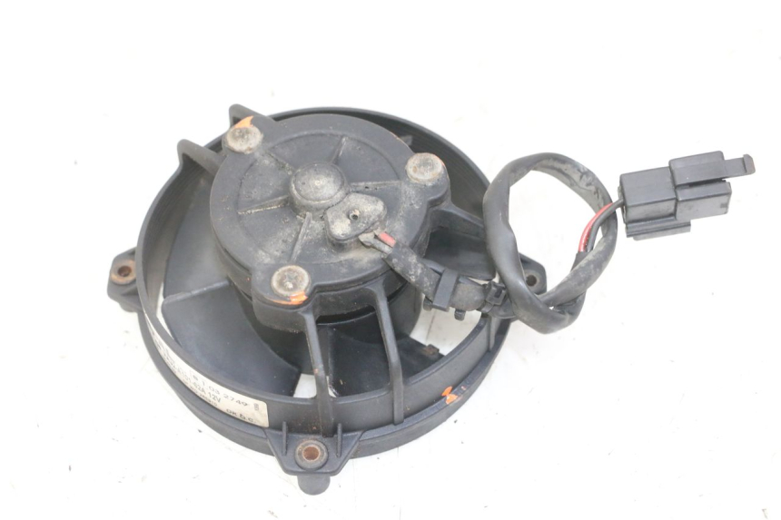 photo de VENTILATOR YAMAHA XMAX X-MAX 125 (2006 - 2009) - Zoom op gebruiksstaat