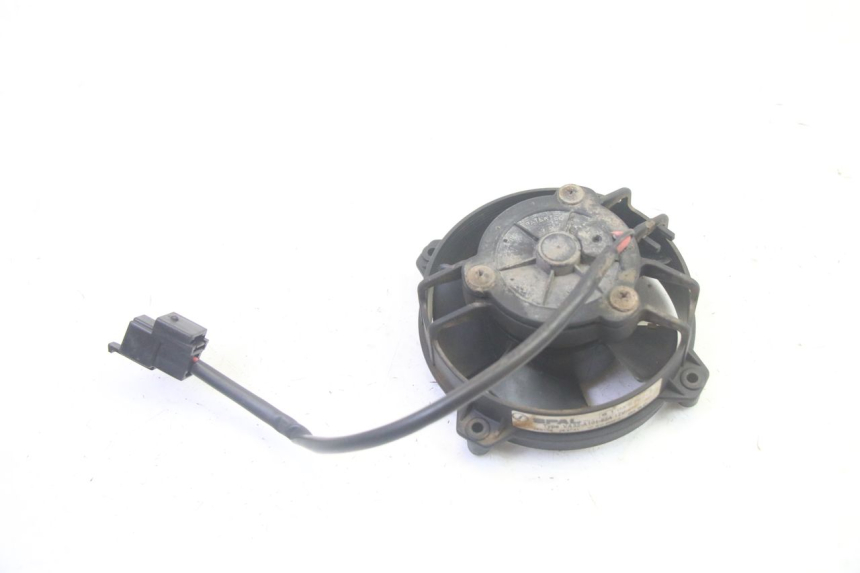 photo de VENTILATOR YAMAHA XMAX X-MAX 125 (2006 - 2009) - Zoom op gebruiksstaat