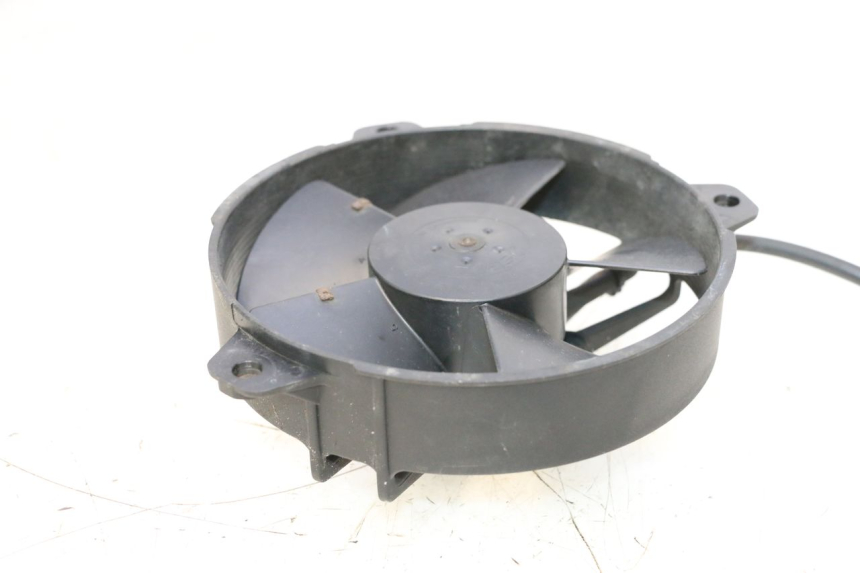 photo de VENTILATOR YAMAHA X-MAX XMAX 125 (2010 - 2013) - Detail van het onderdeel