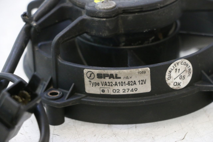photo de VENTILATOR YAMAHA XMAX X-MAX 125 (2006 - 2009) - Detail van het onderdeel