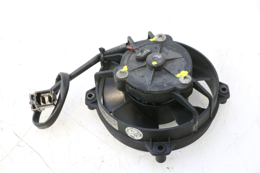 photo de VENTILATOR YAMAHA XMAX X-MAX 125 (2006 - 2009) - Zoom op gebruiksstaat