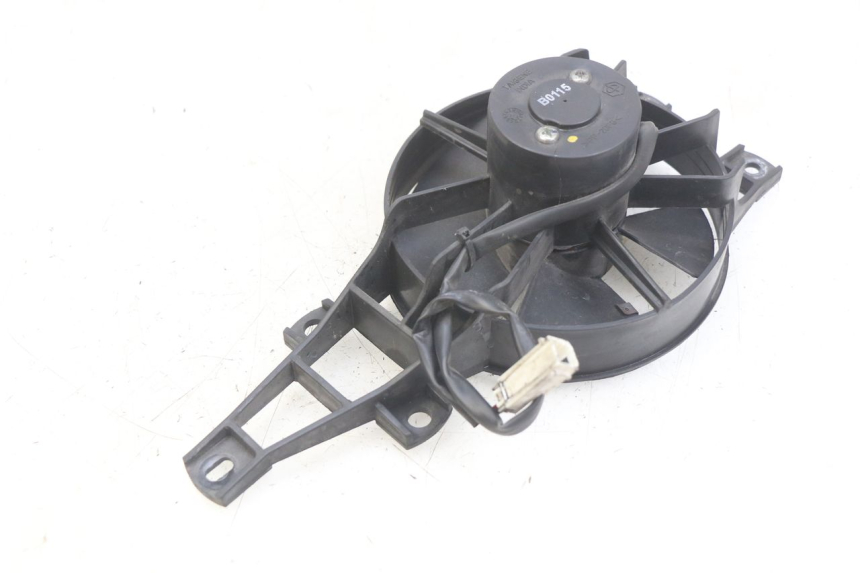 photo de VENTILATOR PIAGGIO XEVO - X EVO 125 (2007 - 2017) - Detail van het onderdeel
