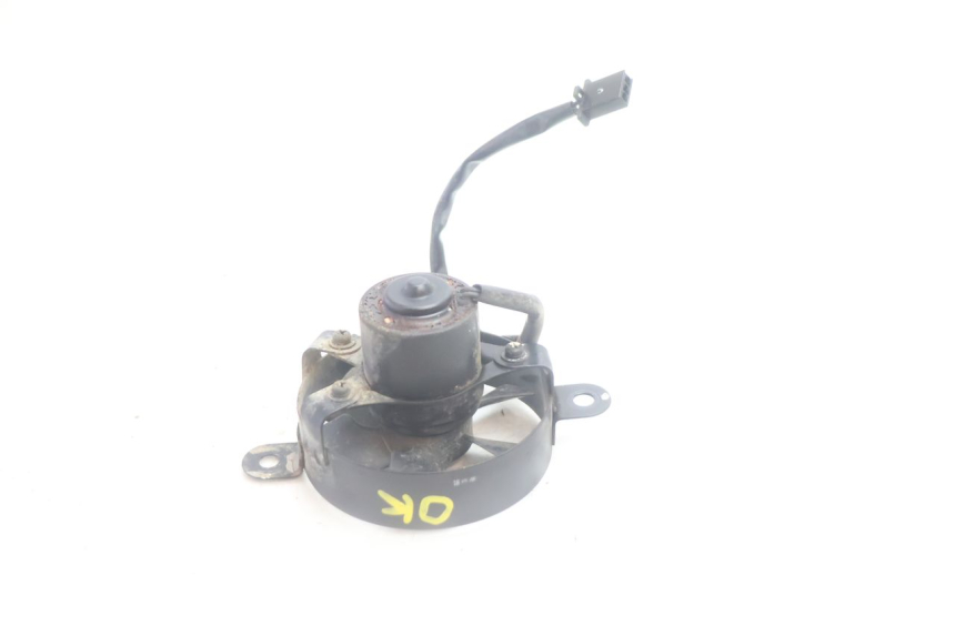 photo de VENTILATOR HONDA XLV VARADERO 125 (2007 - 2012) - Zoom op gebruiksstaat