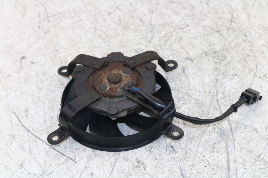 photo de VENTILATOR YAMAHA YP MAJESTY ABS 400 (2007 - 2009) - Detail van het onderdeel