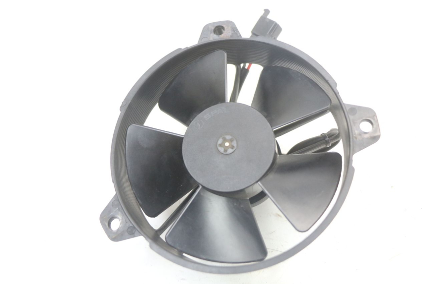 photo de VENTILATOR YAMAHA YP MAJESTY 125 (2002 - 2006) - Detail van het onderdeel