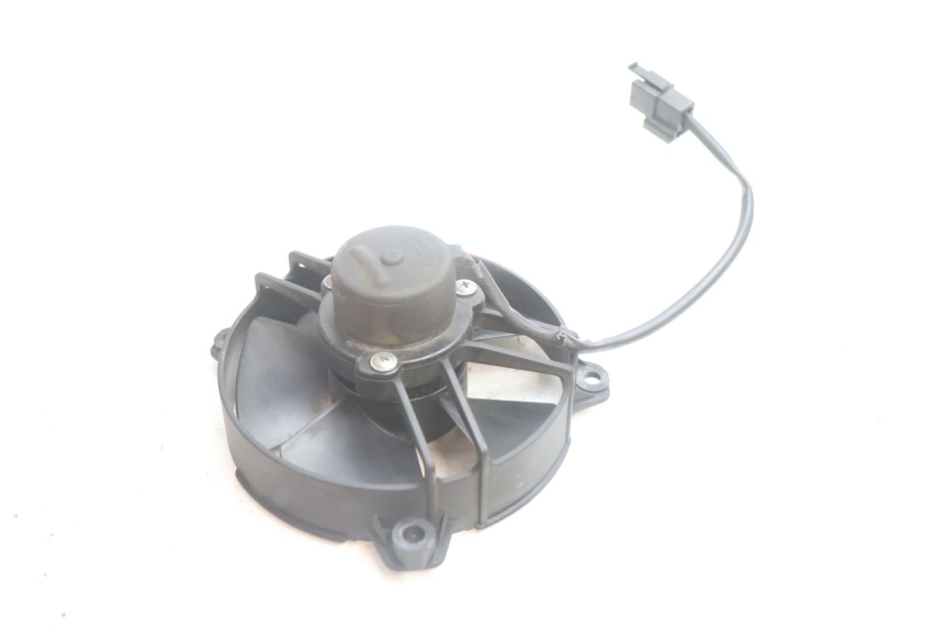 photo de VENTILATOR YAMAHA YP MAJESTY 125 (2002 - 2006) - Zoom op gebruiksstaat