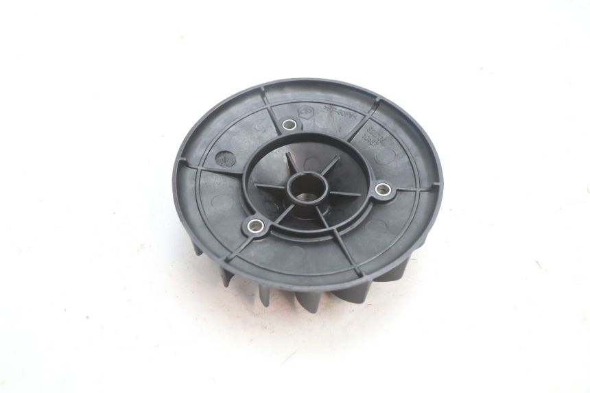 photo de VENTILATOR PIAGGIO ZIP 2T 50 (2009 - 2019) - Zoom op gebruiksstaat
