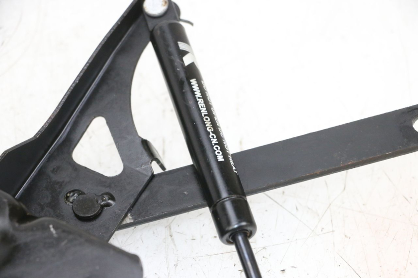 photo de KOFFERRUIMTE-VEER JM MOTORS GTS 125 (2015 - 2019) - Andere kijkhoek