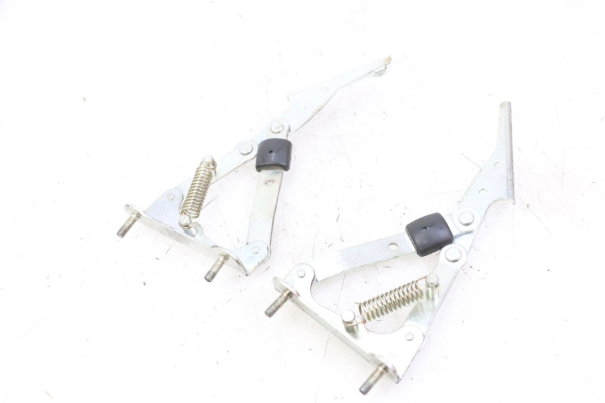 photo de KOFFERRUIMTE-VEER PIAGGIO MP3 125 (2006 - 2014) - Detail van het onderdeel