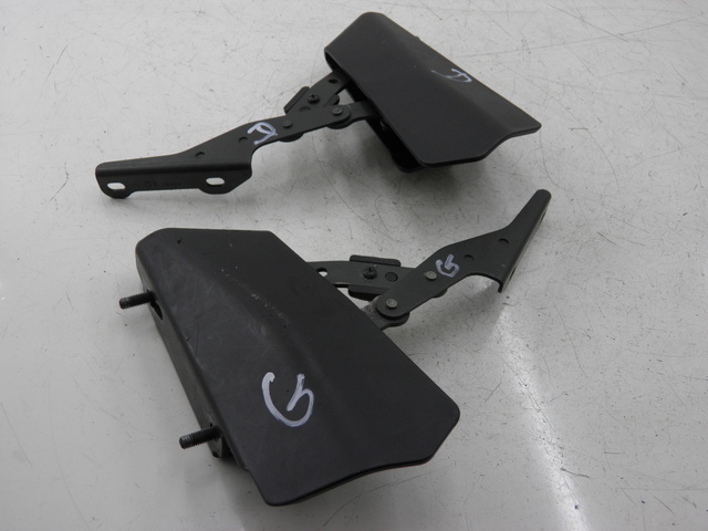 photo de KOFFERRUIMTE-VEER PIAGGIO X8 STREET 125 (2006 - 2007) - Detail van het onderdeel