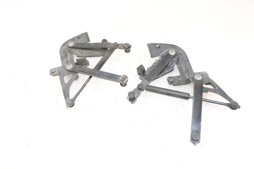 photo de KOFFERRUIMTE-VEER PEUGEOT SATELIS 125 (2013 - 2018) - Andere kijkhoek