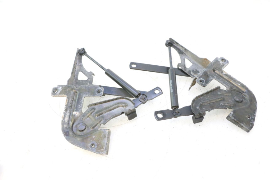 photo de KOFFERRUIMTE-VEER PEUGEOT SATELIS 125 (2013 - 2018) - Detail van het onderdeel