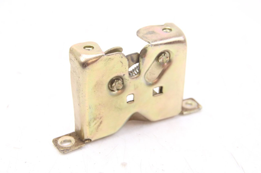 photo de ZADENVERGRENDELING KEEWAY F-ACT FACT 50 (2006 - 2011) - Detail van het onderdeel