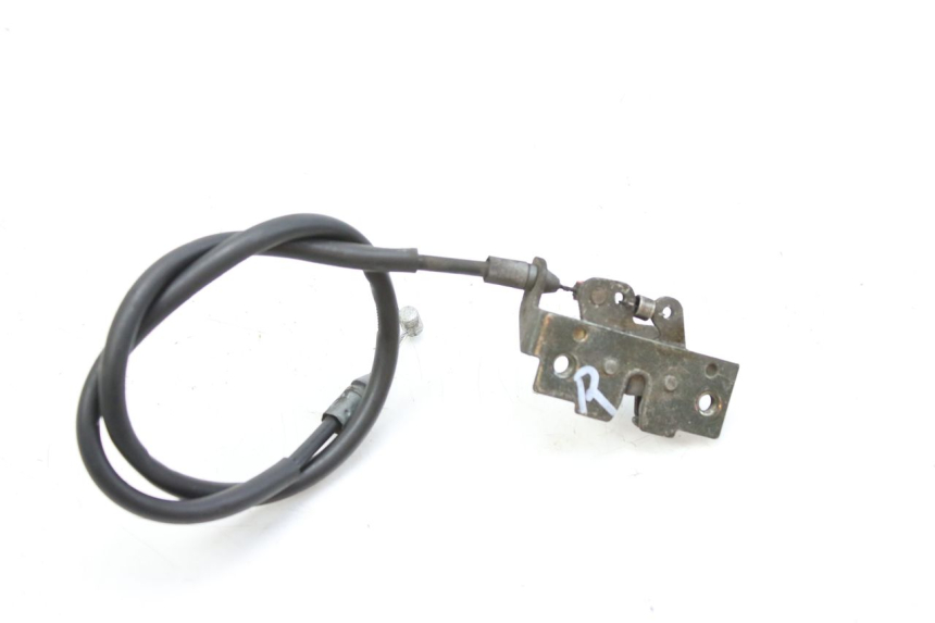 photo de DEKSELVERGRENDELING HONDA FES PANTHEON 125 (2003 - 2007) - Zoom op gebruiksstaat