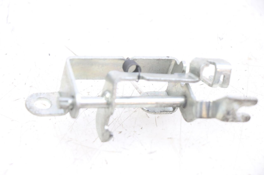 photo de LUCHTDEKSELVERGRENDELING HONDA PCX (JF47) 125 (2012 - 2013) - Detail van het onderdeel