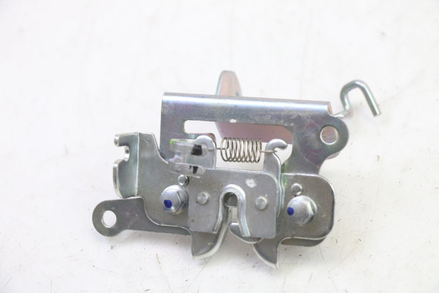 photo de LUCHTDEKSELVERGRENDELING YAMAHA XMAX X-MAX 125 (2021 - 2025) - Hoofdaanzicht