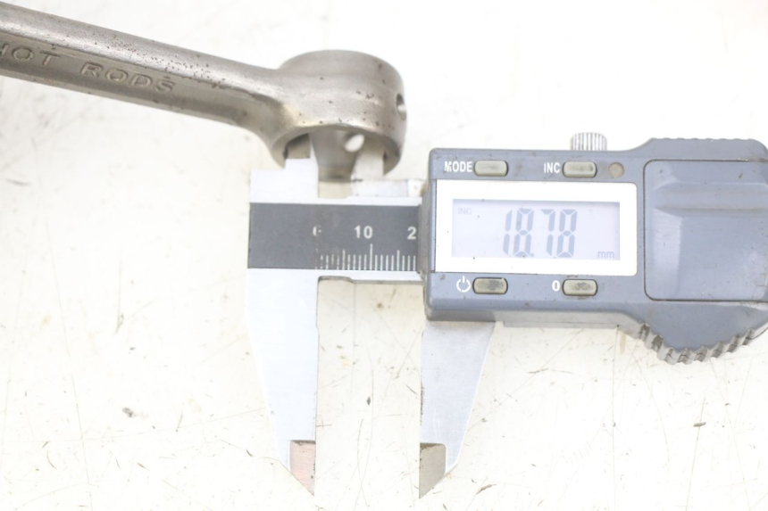 photo de KRUKAS HONDA CR 125 (1995 - 1997) - Detail van het onderdeel