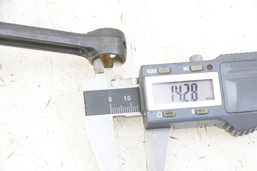 photo de KRUKAS DAELIM BESBI 125 (2007 - 2008) - Detail van het onderdeel