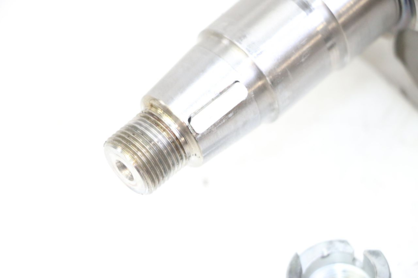 photo de KRUKAS PIAGGIO MP3 LT 300 (2010 - 2016) - Zoom op componenten