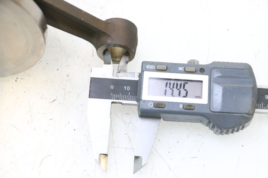 photo de KRUKAS PEUGEOT SATELIS COMPRESSOR K15 125 (2006 - 2009) - Detail van het onderdeel