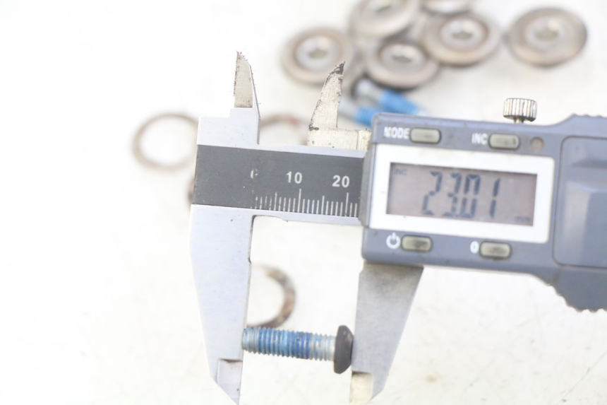 photo de REMSCHIJF BOUT PIAGGIO BEVERLY 125 (2010 - 2015) - Zoom op gebruiksstaat