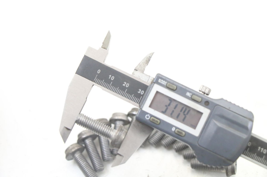 photo de REMSCHIJF BOUT BMW S RR ABS S1000RR 1000 (2015 - 2018) - Zoom op gebruiksstaat