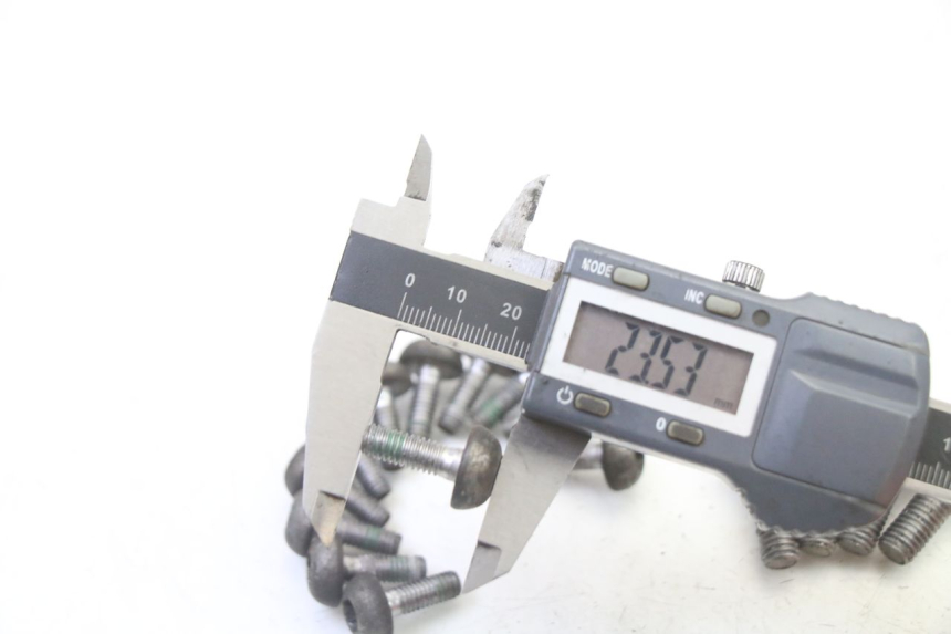 photo de REMSCHIJF BOUT HONDA CBR RR FIREBLADE 900 (1992 - 1994) - Detail van het onderdeel