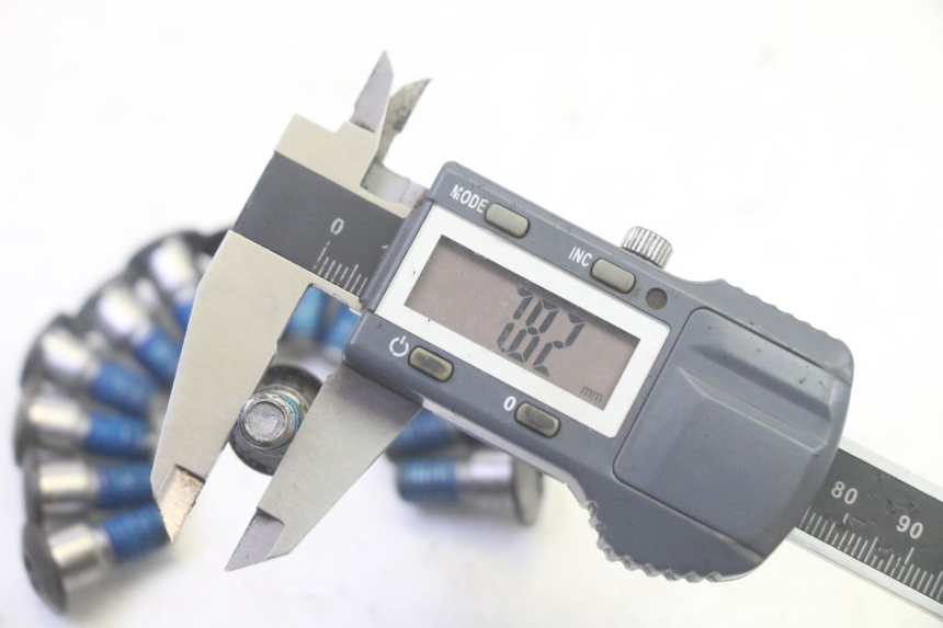 photo de REMSCHIJF BOUT SUZUKI DL V STROM 1000 (2002 - 2007) - Zoom op gebruiksstaat