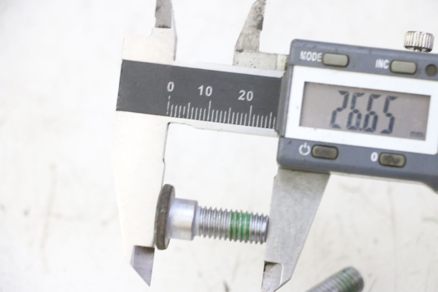 photo de REMSCHIJF BOUT HONDA FES S-WING SWING ABS 125 (2007 - 2015) - Technische close-up