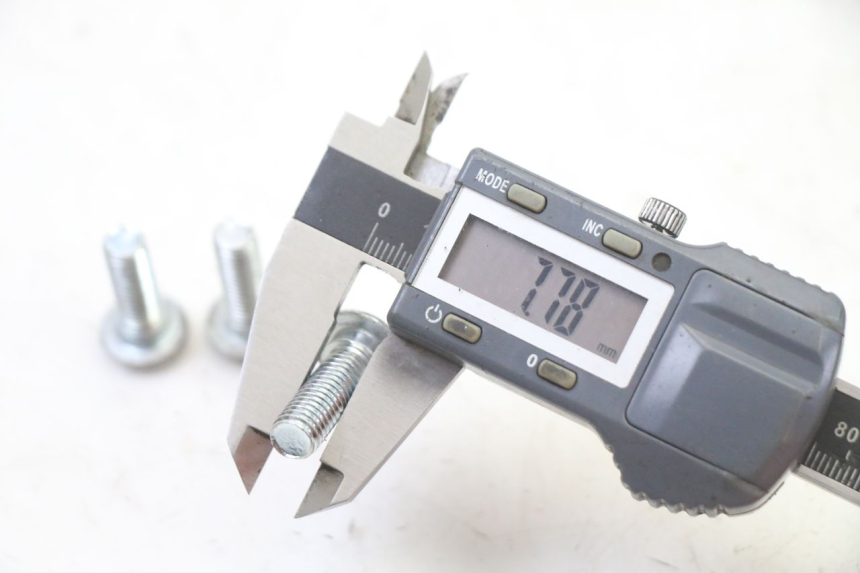 photo de REMSCHIJF BOUT VENESI FLY RETRO 4T 50 (2020 - 2025) - Technische close-up