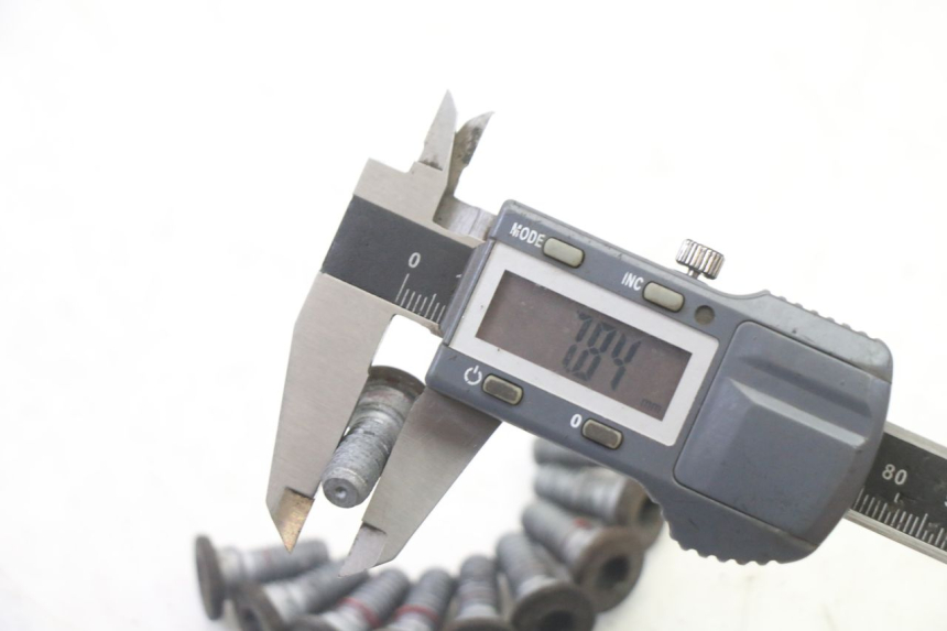 photo de REMSCHIJF BOUT BMW G310 R 310 (2016 - 2020) - Andere kijkhoek