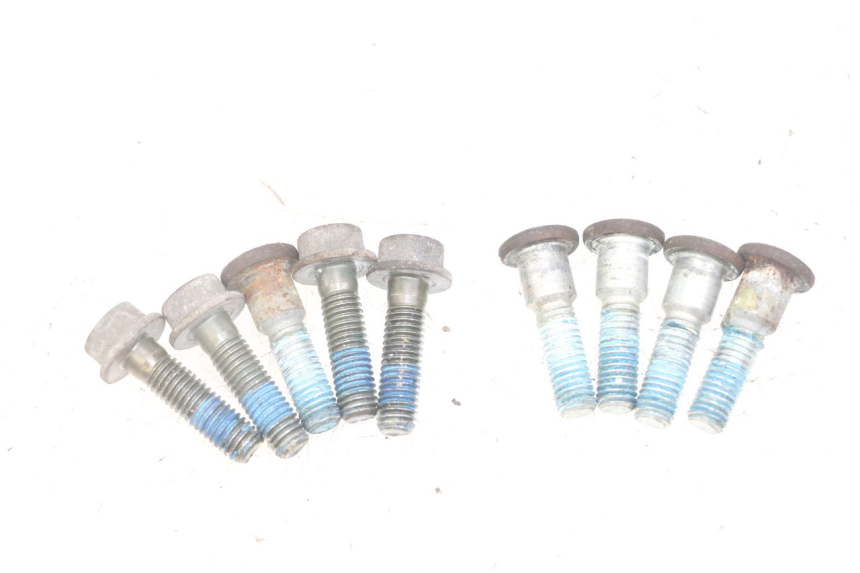 photo de REMSCHIJF BOUT SUZUKI GS GSE 500 (2001 - 2003) - Detail van het onderdeel