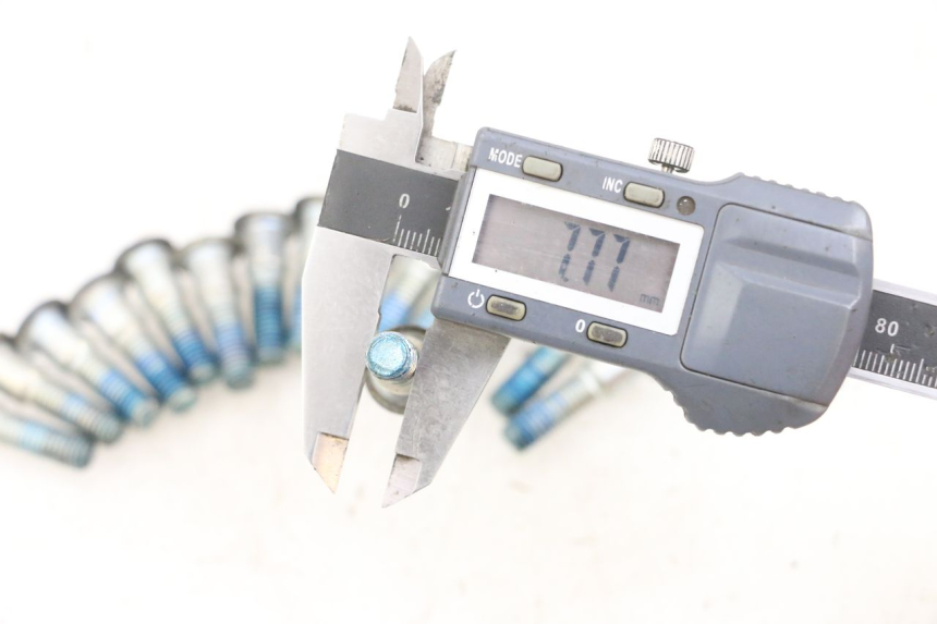 photo de REMSCHIJF BOUT SUZUKI GSF N BANDIT 600 (1996 - 1999) - Zoom op gebruiksstaat