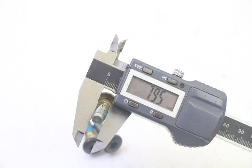 photo de REMSCHIJF BOUT DAELIM HISTORY 125 (2001 - 2002) - Zoom op gebruiksstaat