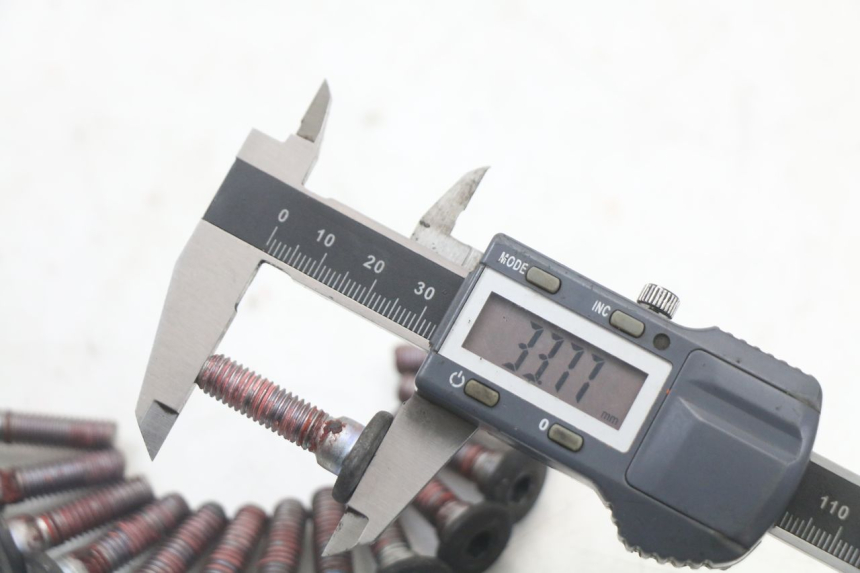 photo de REMSCHIJF BOUT KAWASAKI ZR7 ZR-7 S 750 (1999 - 2004) - Zoom op gebruiksstaat