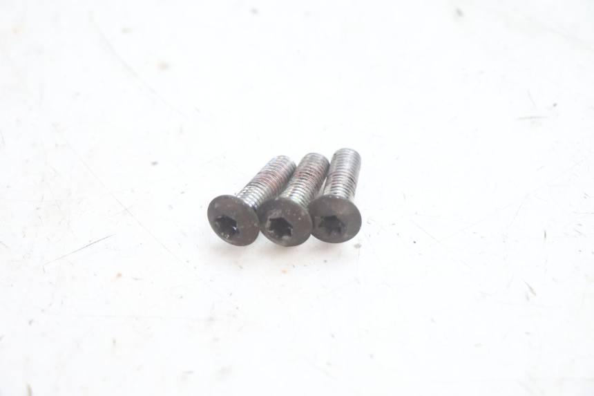 photo de REMSCHIJF BOUT PEUGEOT KISBEE 2T 50 (2010 - 2017) - Detail van het onderdeel