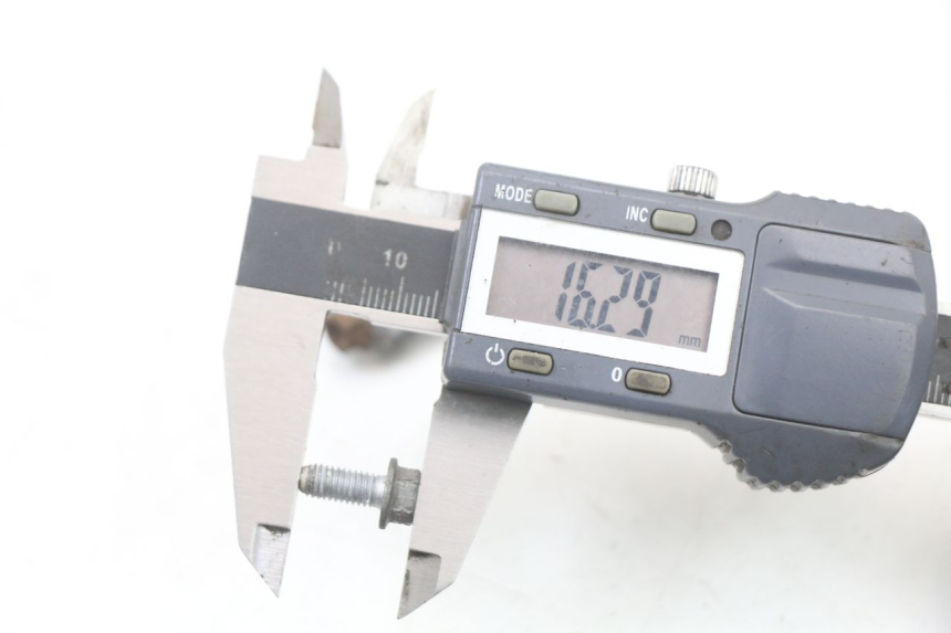 photo de REMSCHIJF BOUT MOTO GUZZI NORGE 8V GT 1200 (2011 - 2016) - Bevestigingspunten