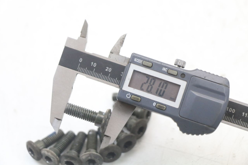 photo de REMSCHIJF BOUT PEUGEOT BELVILLE 125 (2017 - 2021) - Zoom op gebruiksstaat