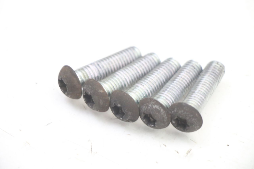 photo de REMSCHIJF BOUT PEUGEOT CITYSTAR 125 (2011 - 2017) - Detail van het onderdeel