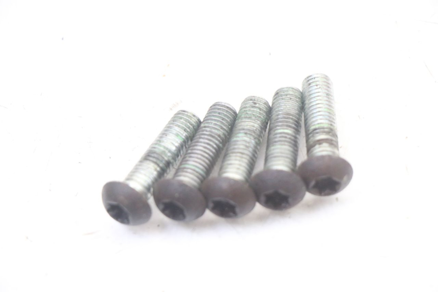 photo de REMSCHIJF BOUT PEUGEOT SATELIS COMPRESSOR K15 125 (2006 - 2009) - Detail van het onderdeel